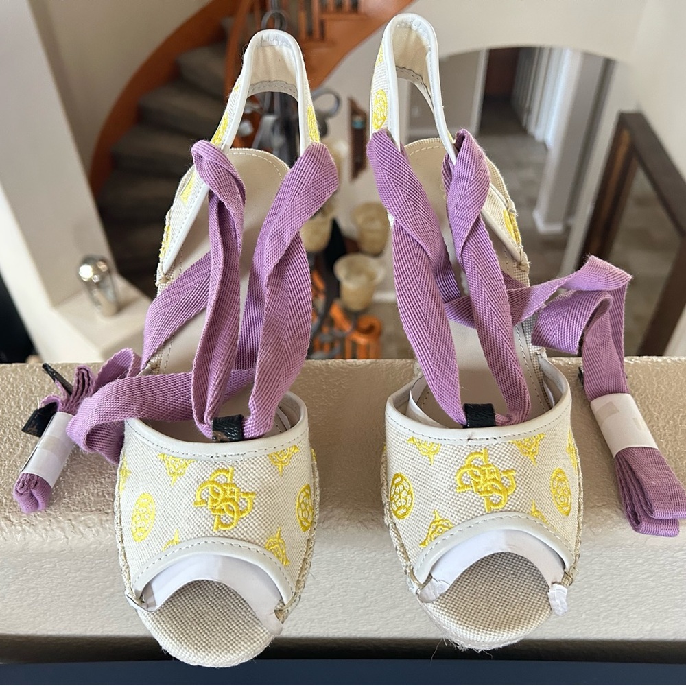 Women's Guess Halona Wedge Sandals with Pink and Yellow Accents, NWT, no box. - Picture 4 of 7